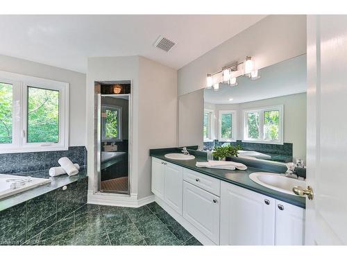 1688 Glenvista Drive, Oakville, ON - Indoor Photo Showing Bathroom