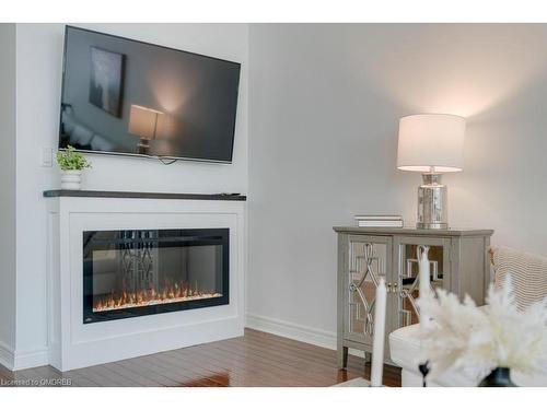 3004 Richview Boulevard, Oakville, ON - Indoor Photo Showing Living Room With Fireplace