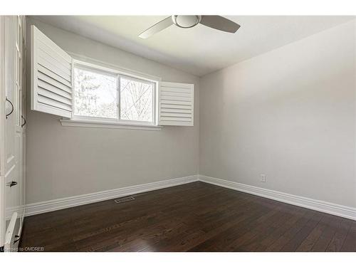 5247 Spruce Avenue, Burlington, ON - Indoor Photo Showing Other Room