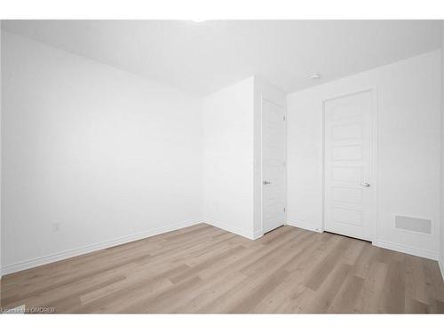 1200 Anson Gate, Oakville, ON - Indoor Photo Showing Other Room