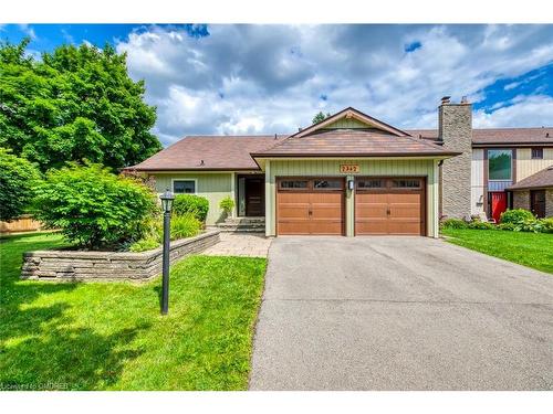 2362 Sinclair Circle, Burlington, ON - Outdoor