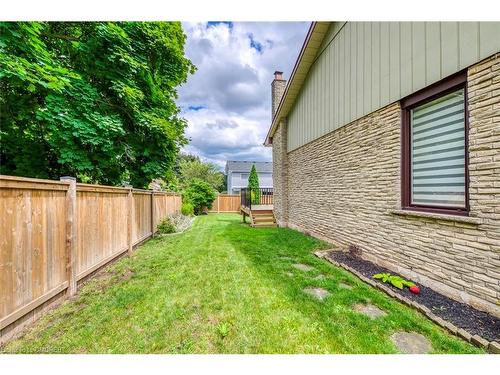 2362 Sinclair Circle, Burlington, ON - Outdoor