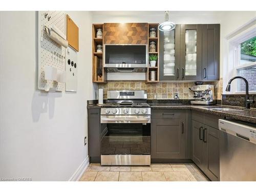 95 Eighth Street, Toronto, ON - Indoor Photo Showing Kitchen