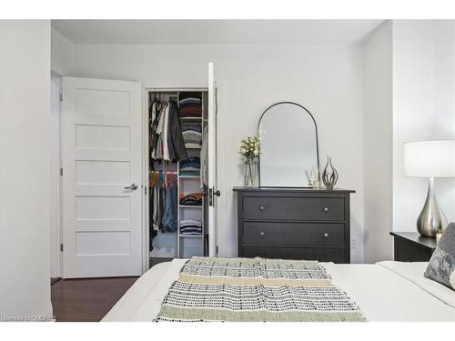 95 Eighth Street, Toronto, ON - Indoor Photo Showing Bedroom