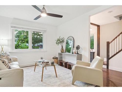 95 Eighth Street, Toronto, ON - Indoor Photo Showing Living Room