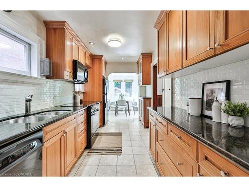 161 Chaplin Crescent, Toronto, ON - Indoor Photo Showing Kitchen With Double Sink With Upgraded Kitchen