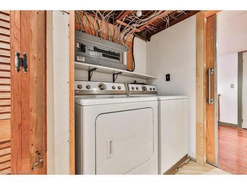 161 Chaplin Crescent, Toronto, ON - Indoor Photo Showing Laundry Room