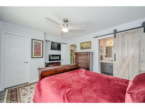 123 Stork Street, Oakville, ON - Indoor Photo Showing Bedroom