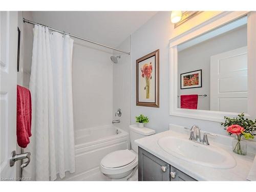 123 Stork Street, Oakville, ON - Indoor Photo Showing Bathroom