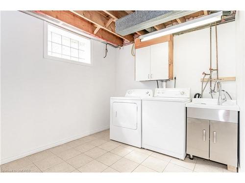 388 Appleby Line, Burlington, ON - Indoor Photo Showing Laundry Room