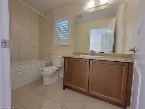 7989 Odell Crescent, Niagara Falls, ON - Indoor Photo Showing Bathroom