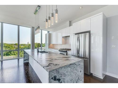 401-50 Murray Street W, Hamilton, ON - Indoor Photo Showing Kitchen With Stainless Steel Kitchen With Upgraded Kitchen