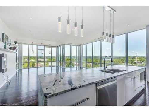 401-50 Murray Street W, Hamilton, ON - Indoor Photo Showing Kitchen With Double Sink With Upgraded Kitchen