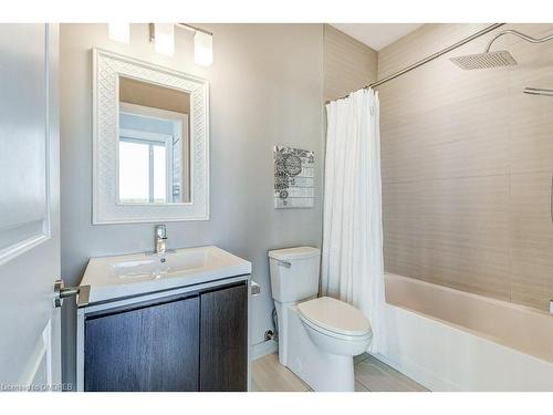 401-50 Murray Street W, Hamilton, ON - Indoor Photo Showing Bathroom