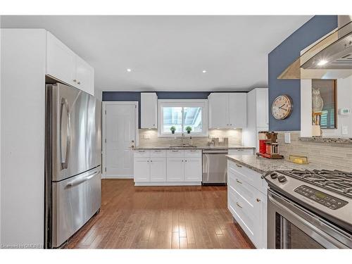 905 Cloverleaf Drive, Burlington, ON - Indoor Photo Showing Kitchen With Upgraded Kitchen