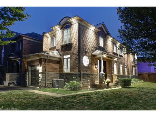 3449 Robin Hill Circle, Oakville, ON 