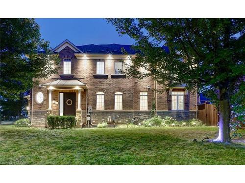 3449 Robin Hill Circle, Oakville, ON 