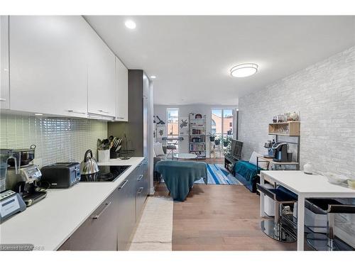 815-55 Front Street E, Toronto, ON - Indoor Photo Showing Kitchen With Upgraded Kitchen