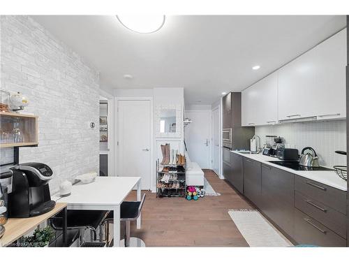 815-55 Front Street E, Toronto, ON - Indoor Photo Showing Kitchen With Upgraded Kitchen