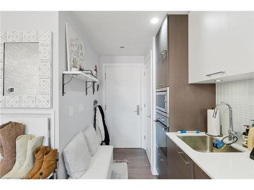 815-55 Front Street E, Toronto, ON - Indoor Photo Showing Kitchen