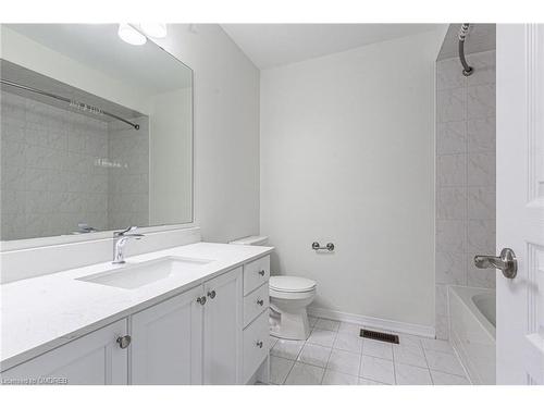 3078 Janice Drive, Oakville, ON - Indoor Photo Showing Bathroom