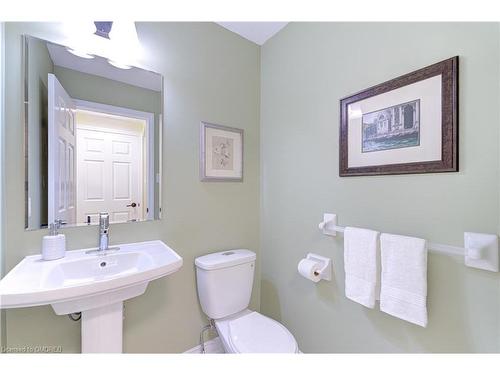 2591 Dashwood Drive, Oakville, ON - Indoor Photo Showing Bathroom