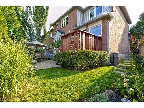 2591 Dashwood Drive, Oakville, ON - Outdoor