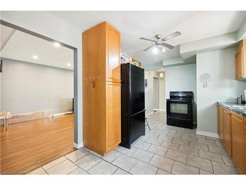 33 Shadyside Avenue, Hamilton, ON - Indoor Photo Showing Kitchen