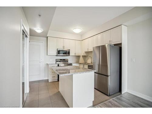 719-2490 Old Bronte Road, Oakville, ON - Indoor Photo Showing Kitchen With Stainless Steel Kitchen