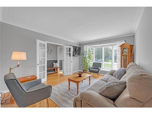 1381 Constance Drive, Oakville, ON - Indoor Photo Showing Living Room