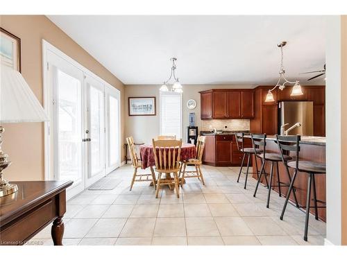 16 Geoffery Road, Port Dover, ON - Indoor Photo Showing Dining Room