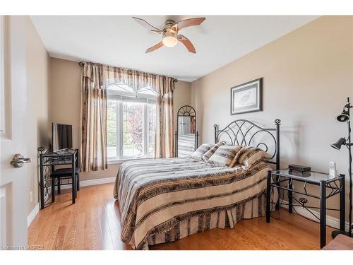 16 Geoffery Road, Port Dover, ON - Indoor Photo Showing Bedroom