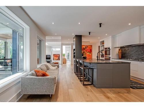 1250 Braeside Drive, Oakville, ON - Indoor Photo Showing Kitchen