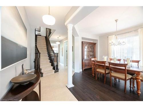 580 Snider Terrace, Milton, ON - Indoor Photo Showing Dining Room