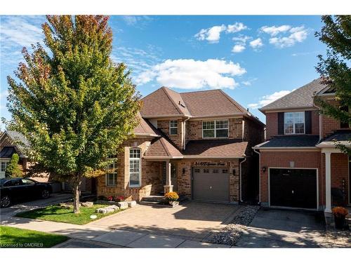 2410 Edgerose Lane, Oakville, ON 