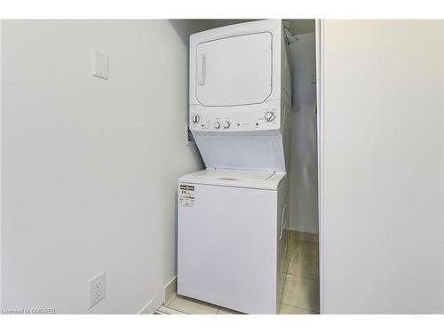 1301-2520 Eglinton Avenue W, Mississauga, ON - Indoor Photo Showing Laundry Room