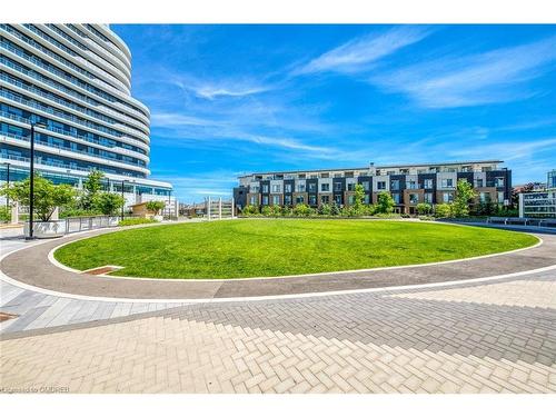 1301-2520 Eglinton Avenue W, Mississauga, ON - Outdoor