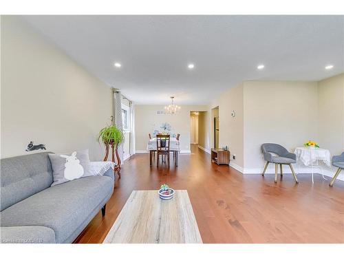 172 Arichat Road, Oakville, ON - Indoor Photo Showing Living Room