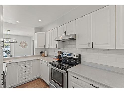 121 North Deer Lake Road, Port Sydney, ON - Indoor Photo Showing Kitchen