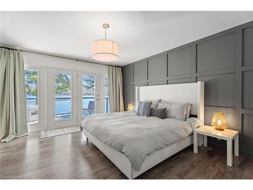 121 North Deer Lake Road, Port Sydney, ON - Indoor Photo Showing Bedroom