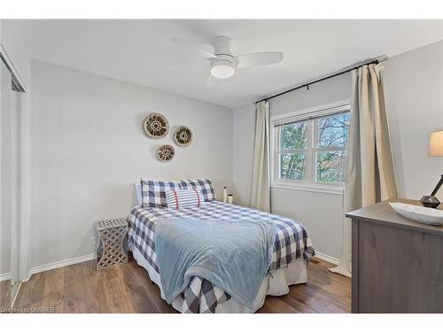 121 North Deer Lake Road, Port Sydney, ON - Indoor Photo Showing Bedroom