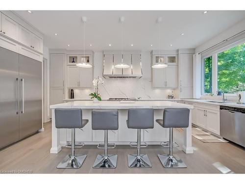 3136 Limestone Road, Campbellville, ON - Indoor Photo Showing Kitchen With Upgraded Kitchen