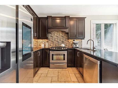 2254 Kwinter Road, Oakville, ON - Indoor Photo Showing Kitchen With Stainless Steel Kitchen With Upgraded Kitchen