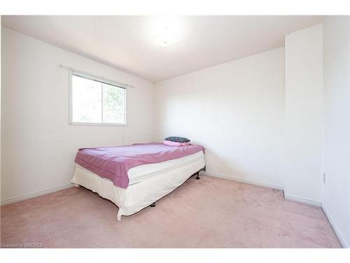 2104 Laurelwood Drive, Oakville, ON - Indoor Photo Showing Bedroom