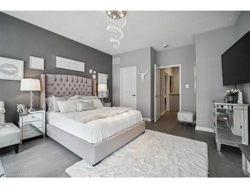 3081 Ernest Appelbe Boulevard, Oakville, ON - Indoor Photo Showing Bedroom