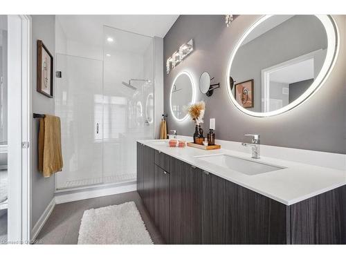 3081 Ernest Appelbe Boulevard, Oakville, ON - Indoor Photo Showing Bathroom