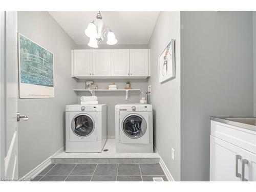 3382 Whilabout Terrace, Oakville, ON - Indoor Photo Showing Laundry Room