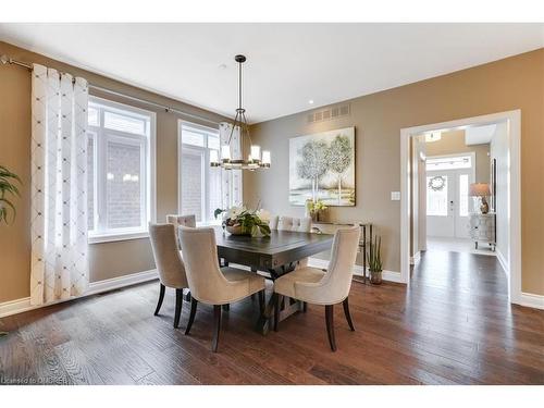 17 Hickory Drive, Rockwood, ON - Indoor Photo Showing Dining Room