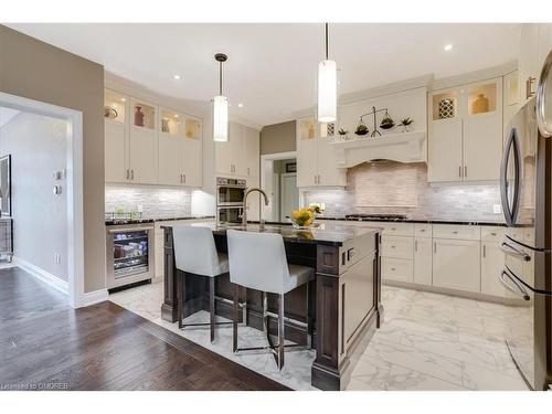 17 Hickory Drive, Rockwood, ON - Indoor Photo Showing Kitchen With Stainless Steel Kitchen With Upgraded Kitchen