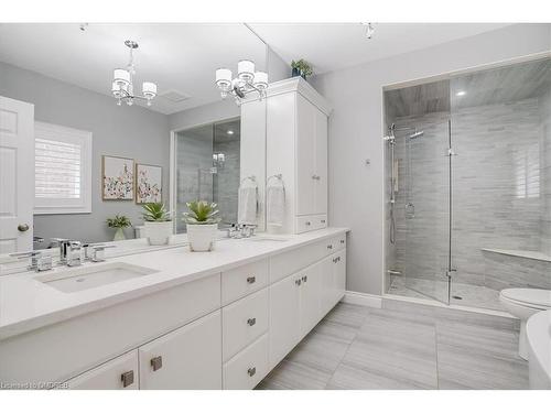 17 Hickory Drive, Rockwood, ON - Indoor Photo Showing Bathroom